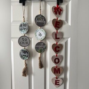 Hanging Decor  
Twine and wooden country style welcome to our home hanging sign